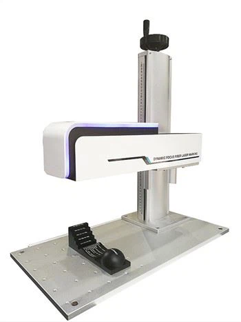 Marqueur laser à fibre à mise au point dynamique 30W 3D